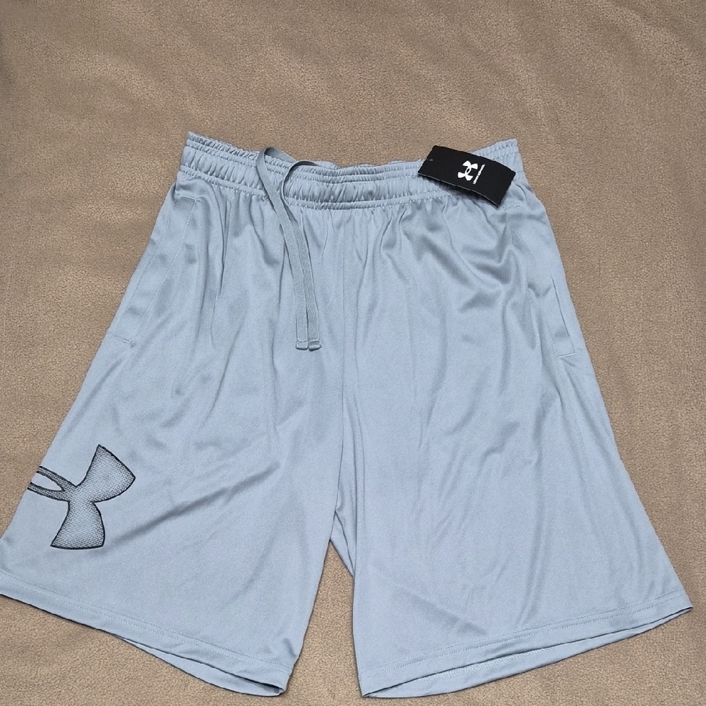 Under Armour Men's Light Gray Athletic Shorts NWT Size M